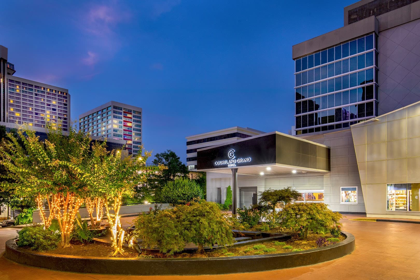 Courtland Grand Hotel