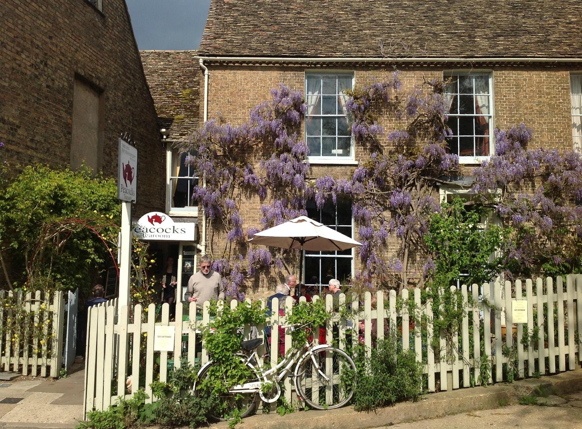 Peacocks Fine B&B