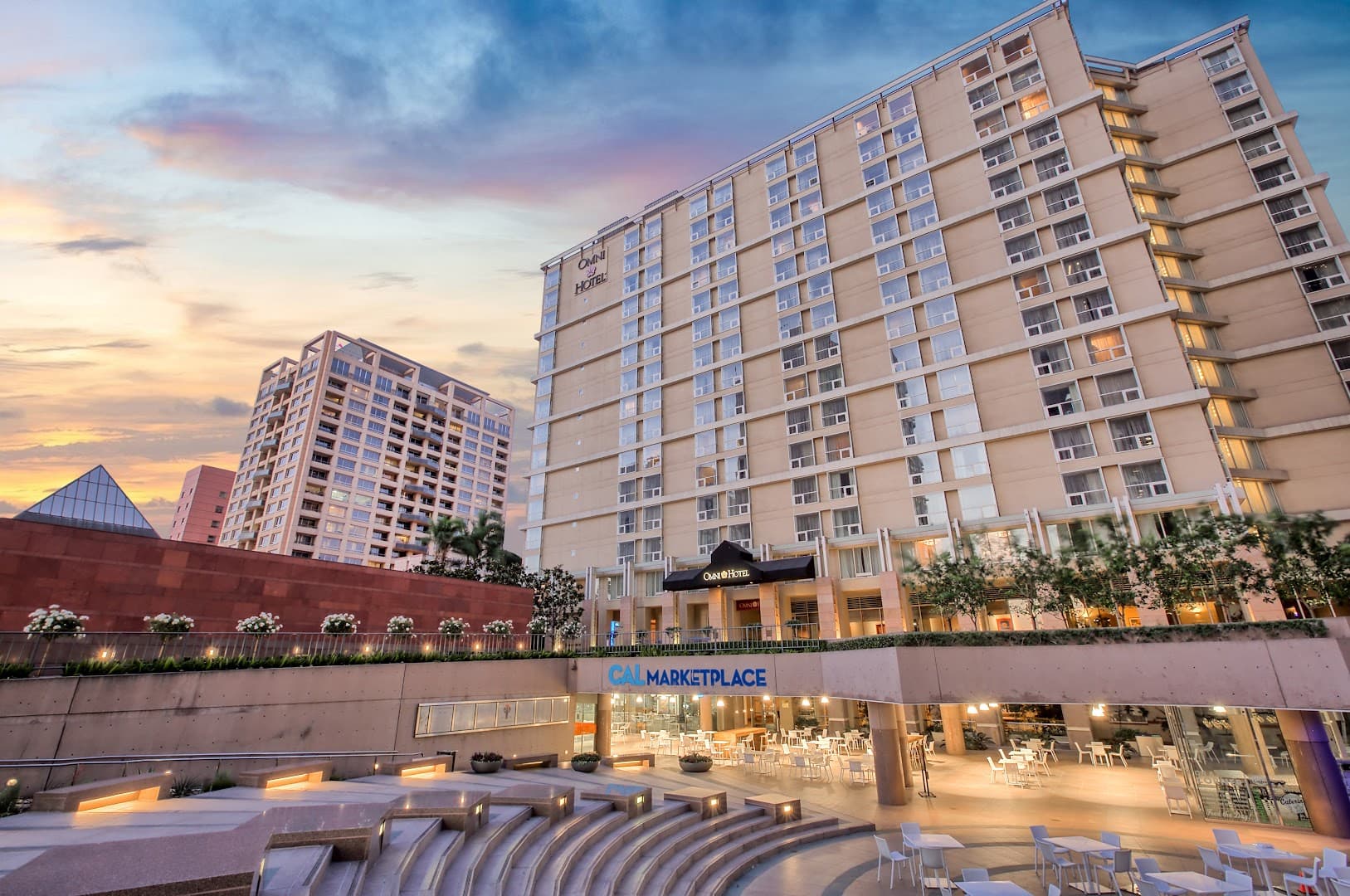 Omni Los Angeles Hotel at California Plaza