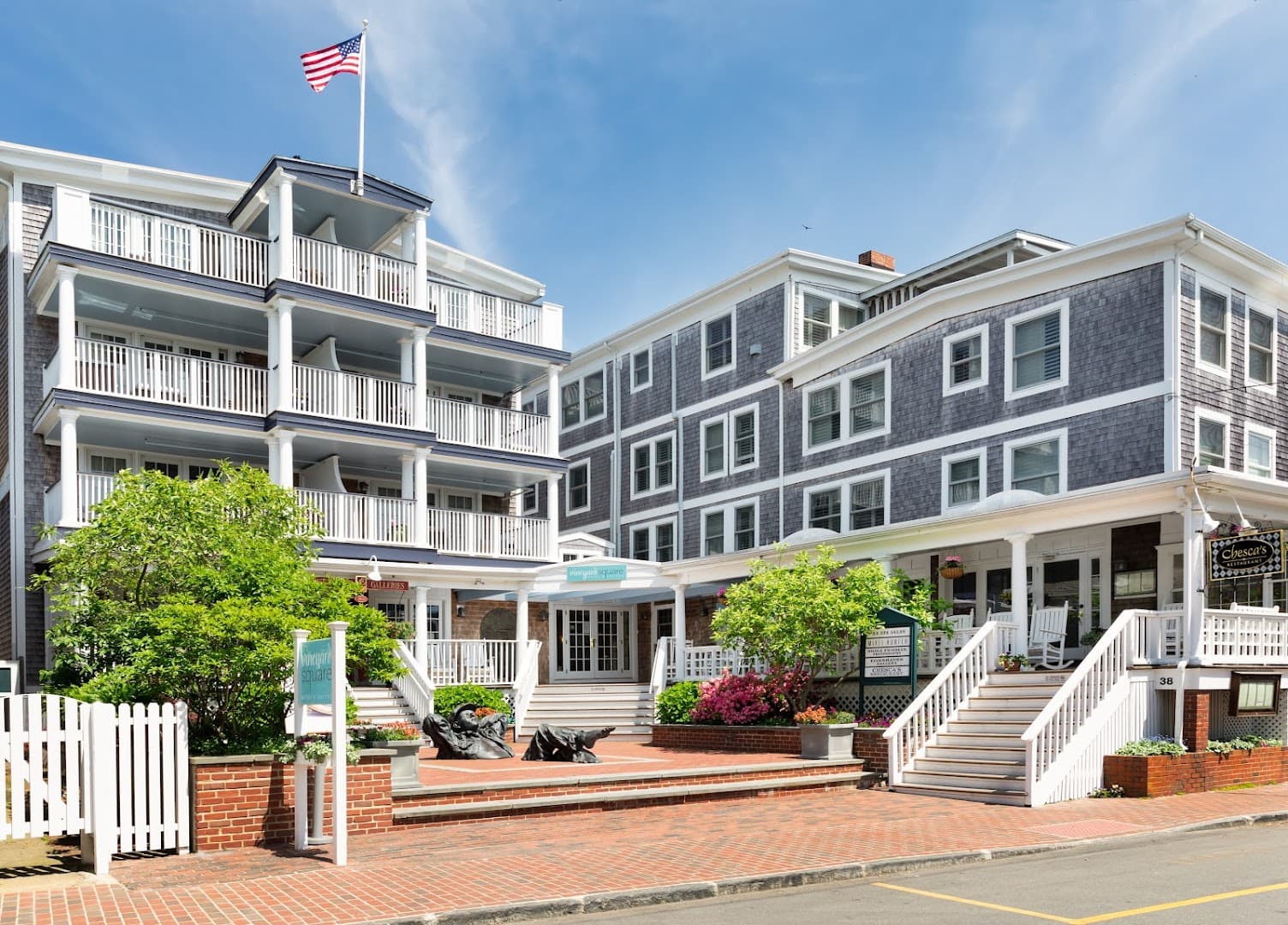 Vineyard Square Hotel & Suites