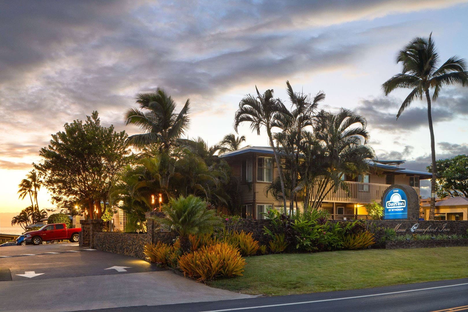 Days Inn by Wyndham Maui Oceanfront