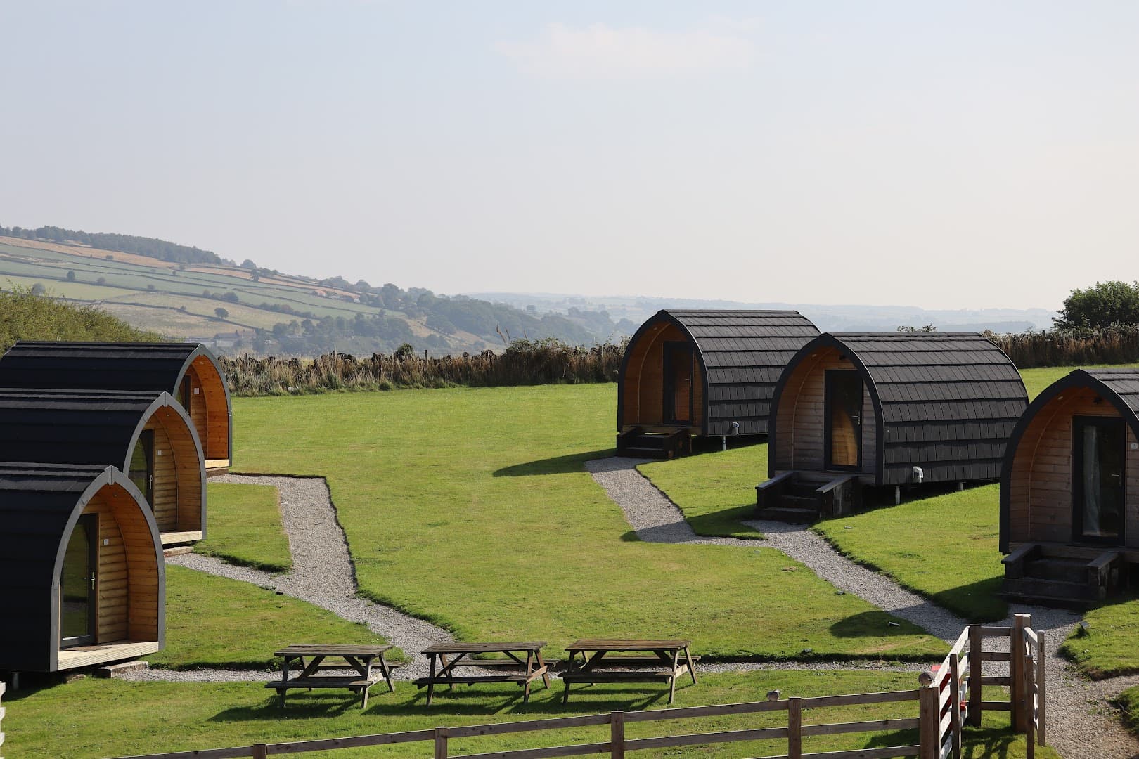 The Fox & Hounds Inn & Glamping Pods