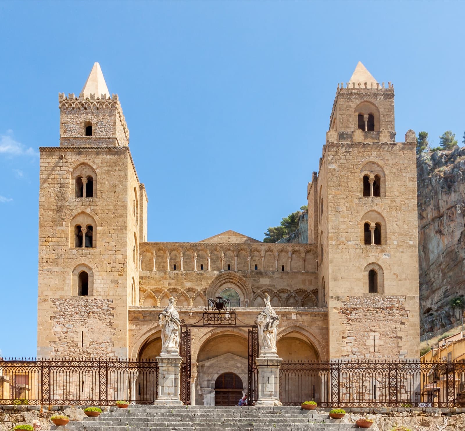 Cefalù Old Town
