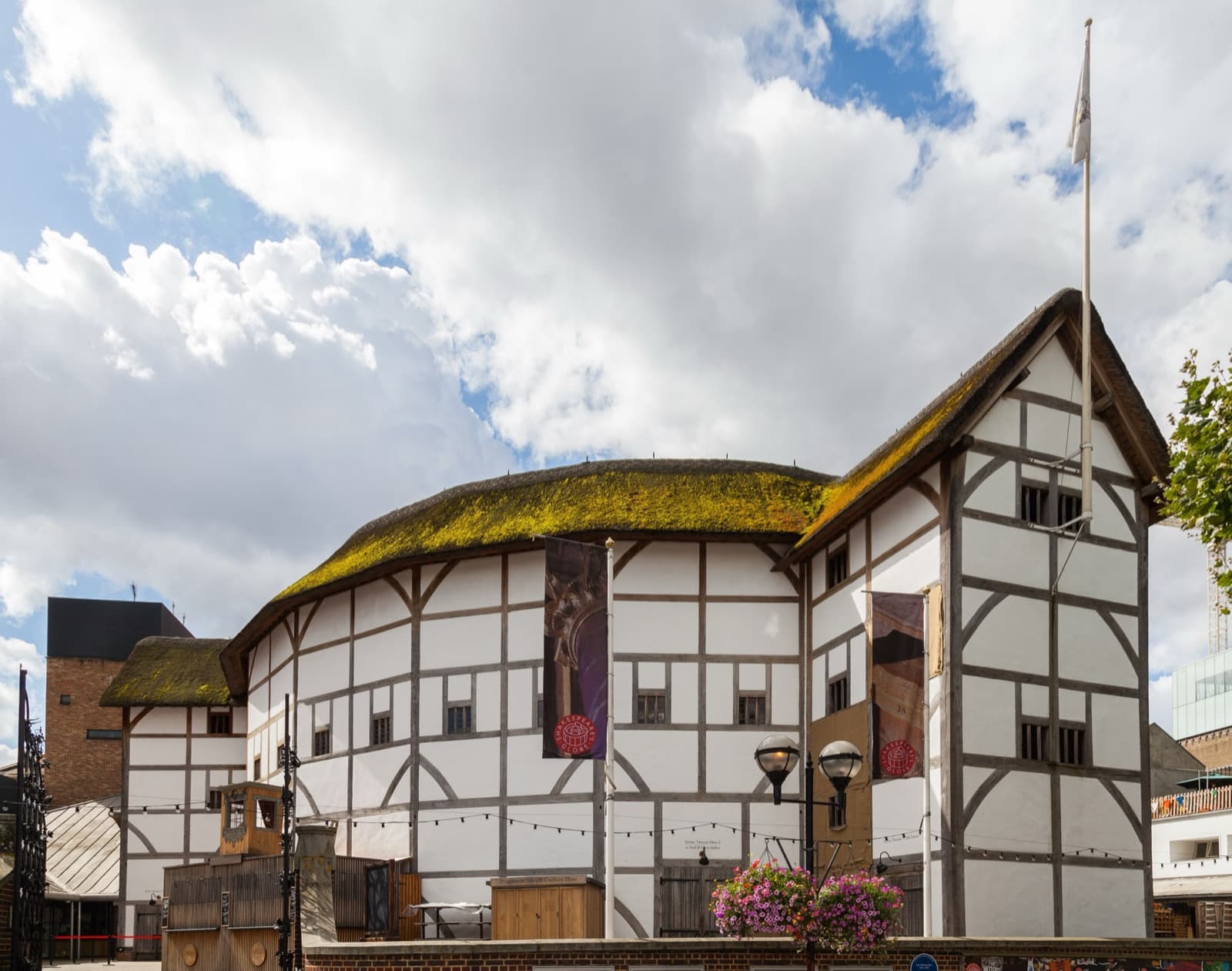 The Globe Tavern
